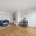 High-End One-Bedroom Apartment With Rooftop Views Paris 13