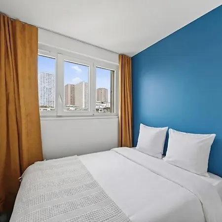Apartment High-end One-bedroom With Rooftop Views 13